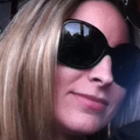 Meet your Posher, Melanie - Picture 1 of 1